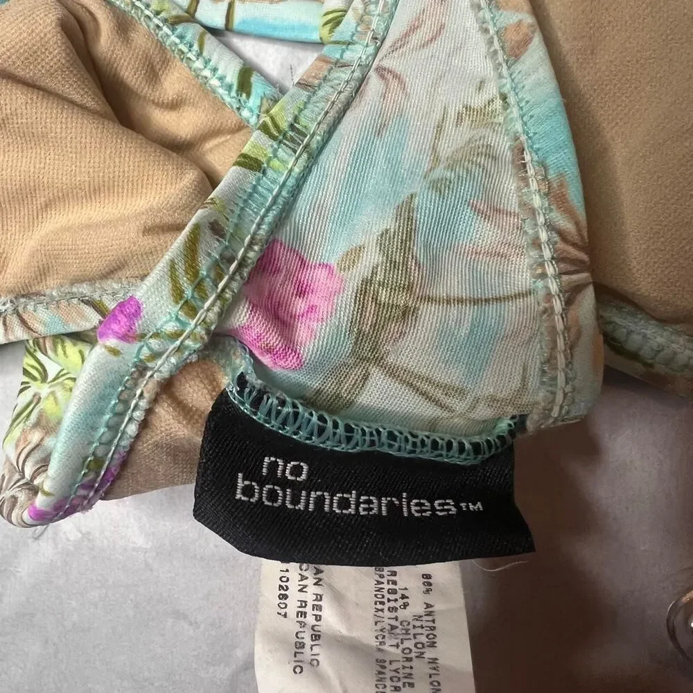 Y2K No Boundaires Floral Tropical Halter Bikini Top